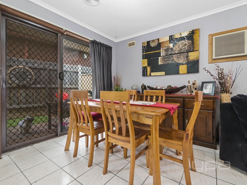 48 Vista Drive, Melton VIC 3337