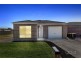 1 Poplar Close, Melton VIC 3337