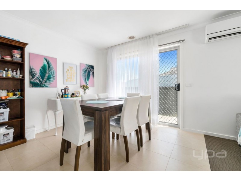 1 Poplar Close, Melton VIC 3337