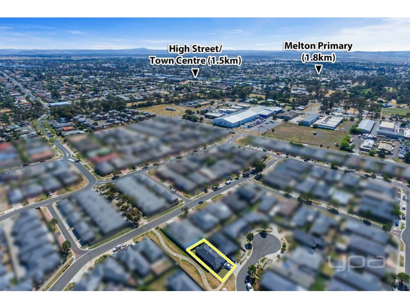 1 Poplar Close, Melton VIC 3337