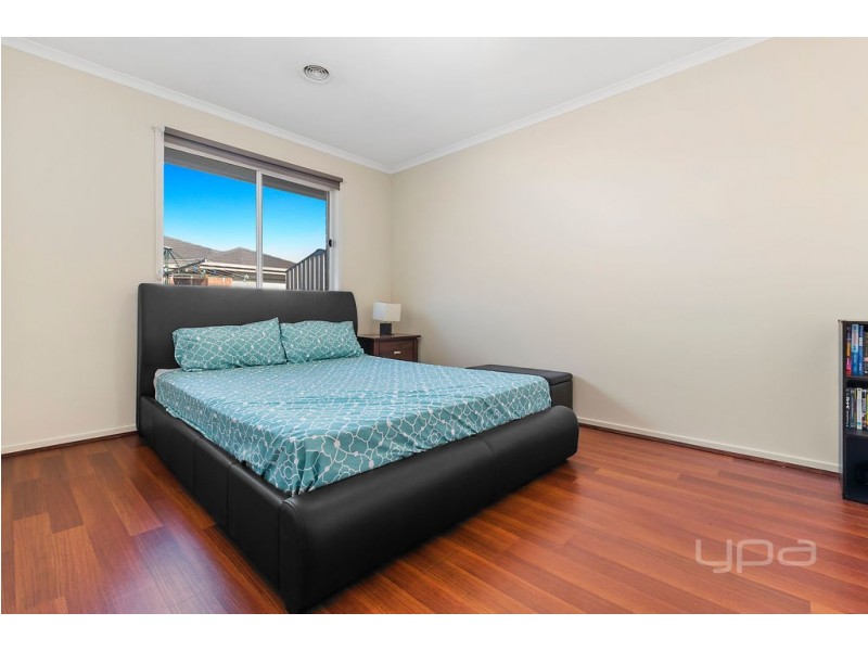 8 Kayla Way, Kurunjang VIC 3337