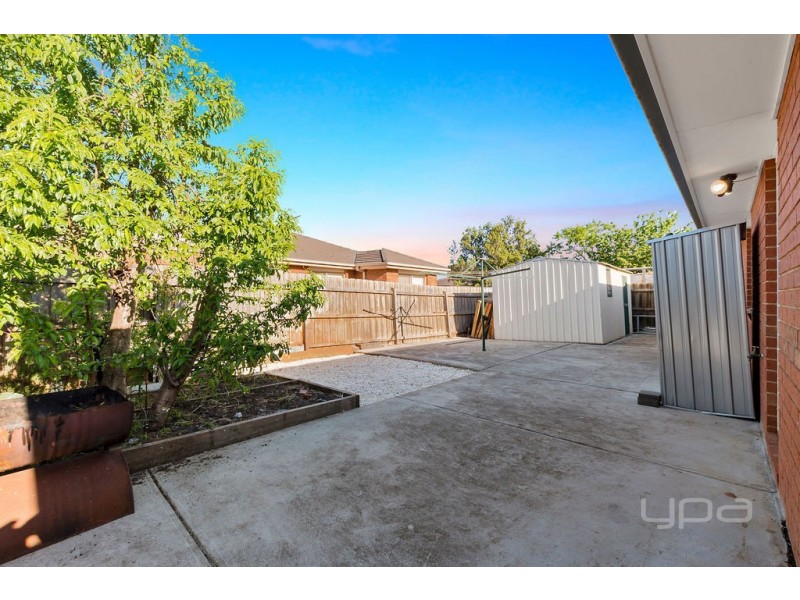 8 Kayla Way, Kurunjang VIC 3337