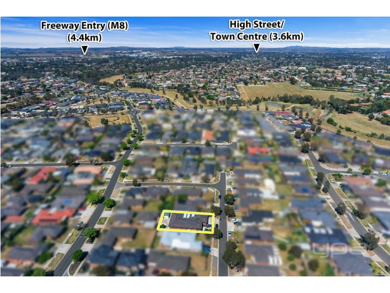 8 Kayla Way, Kurunjang VIC 3337