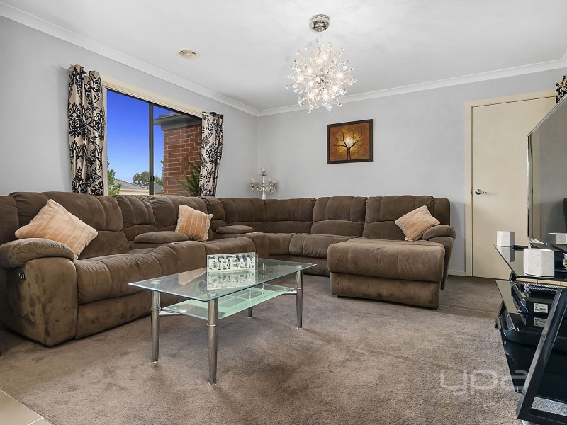 41 Stockwell Street, Melton South VIC 3338