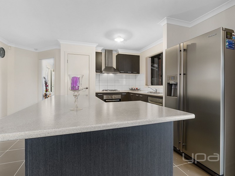 41 Stockwell Street, Melton South VIC 3338