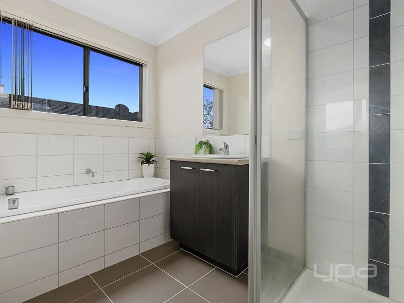 41 Stockwell Street, Melton South VIC 3338