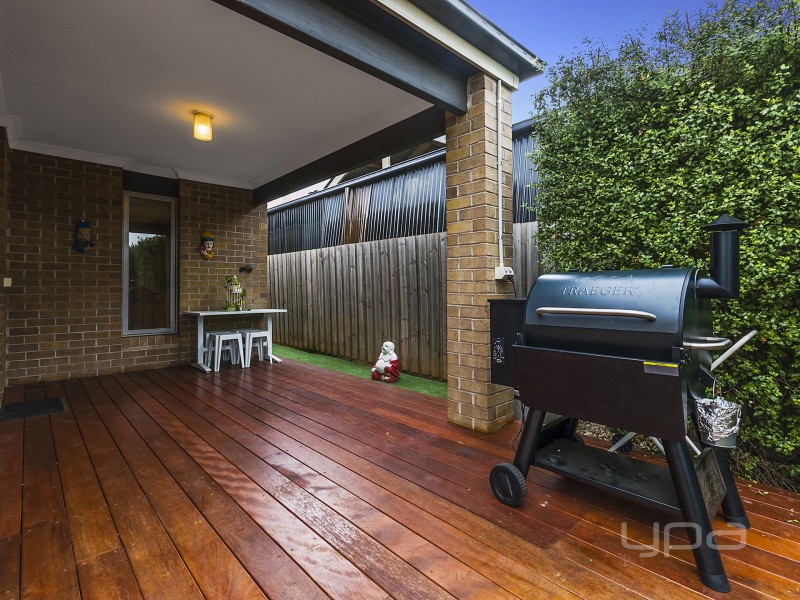 8 Poseidon Street, Kurunjang VIC 3337