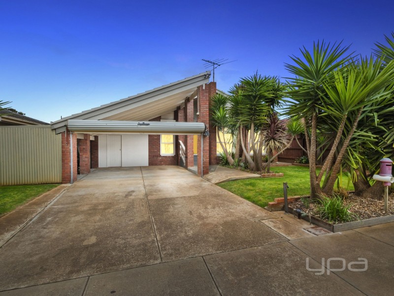 2035 Western Highway, Rockbank VIC 3335