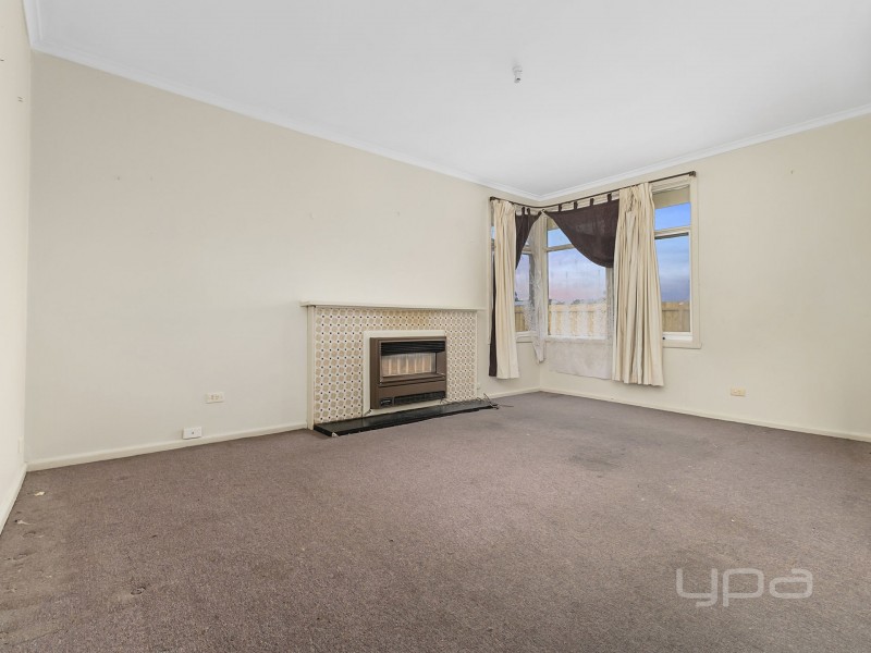 3 Curlew Close, Melton VIC 3337