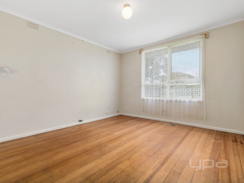 5 Curlew Close, Melton VIC 3337