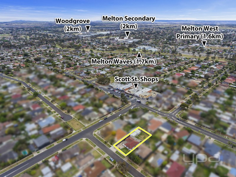 5 Curlew Close, Melton VIC 3337