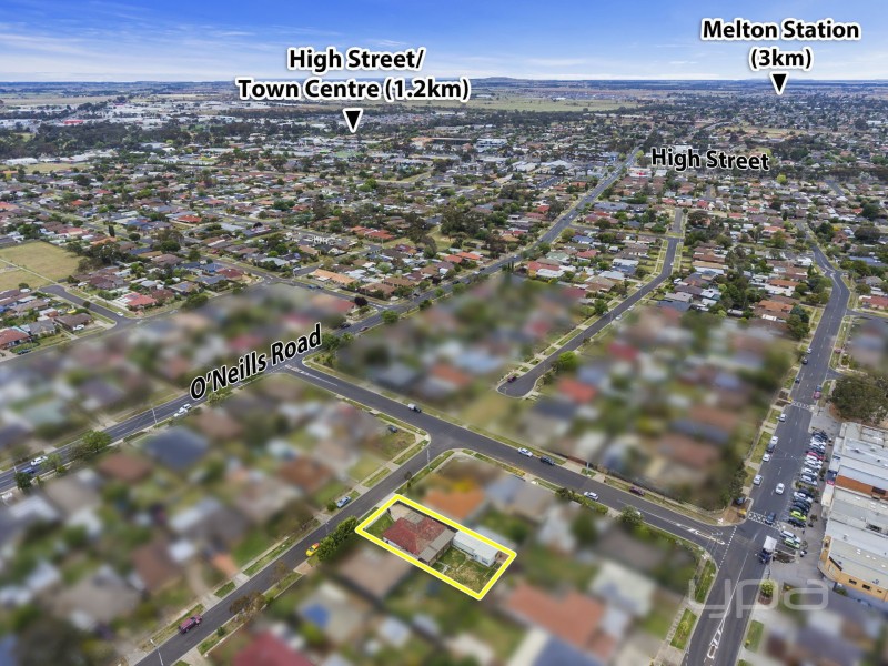 5 Curlew Close, Melton VIC 3337