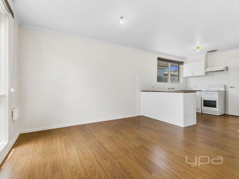 12 Irving Road, Melton VIC 3337