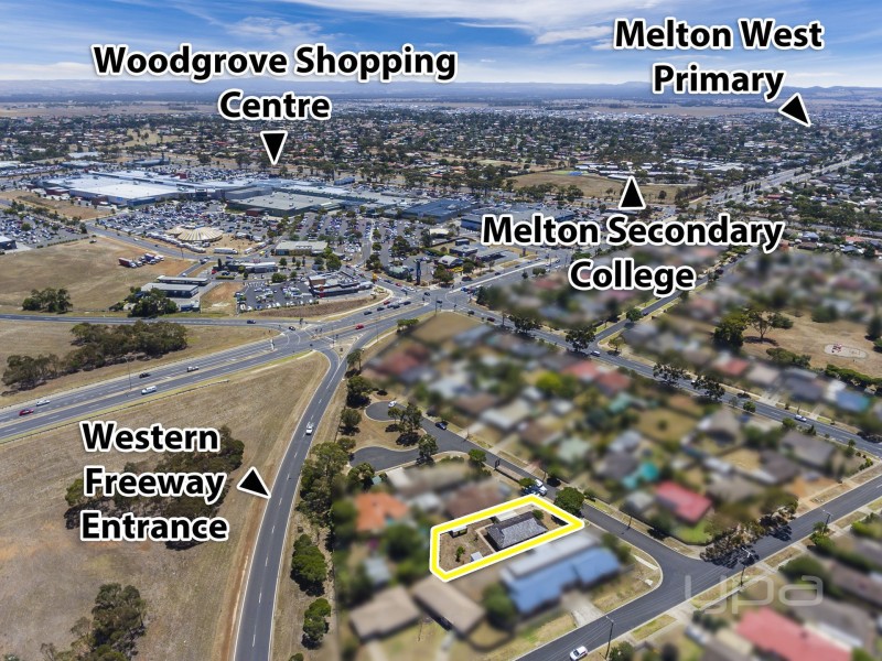 12 Irving Road, Melton VIC 3337