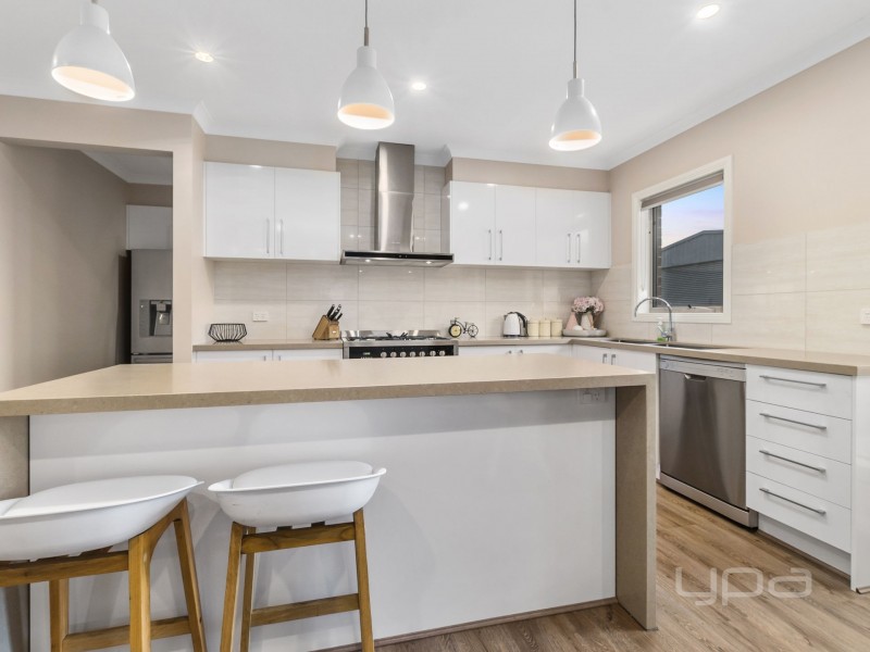 29 Thomas Drive, Hopetoun Park VIC 3340