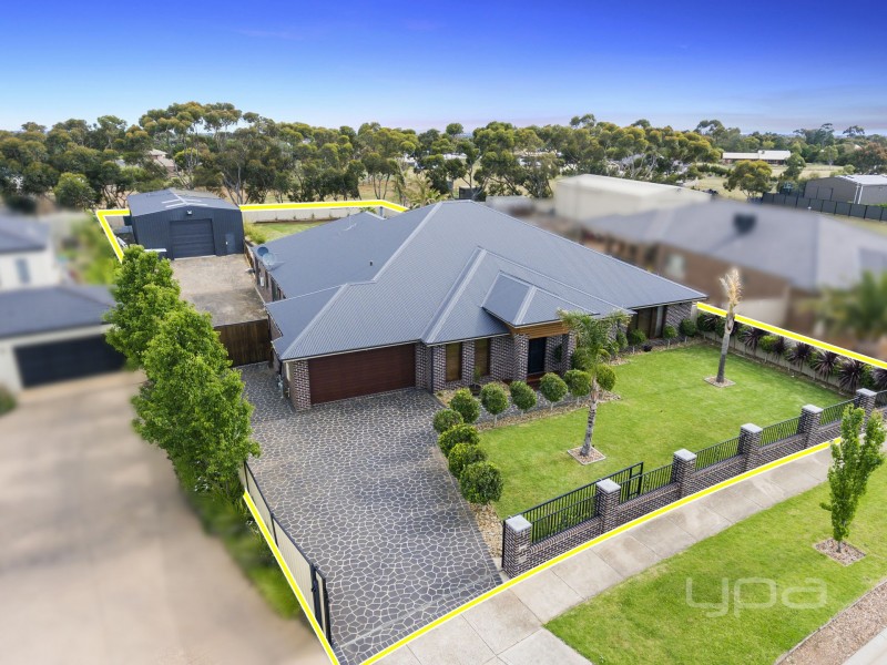 39 Highfield Way, Kurunjang VIC 3337