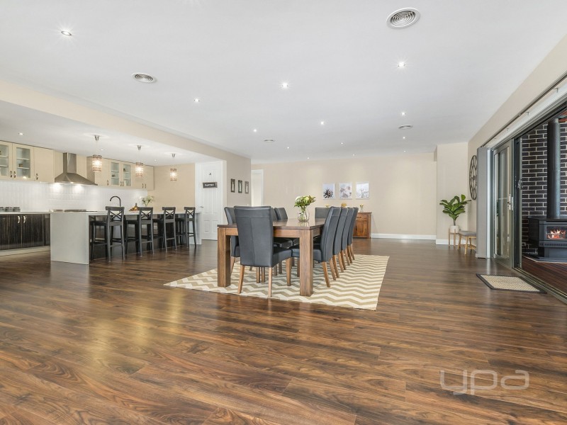 39 Highfield Way, Kurunjang VIC 3337