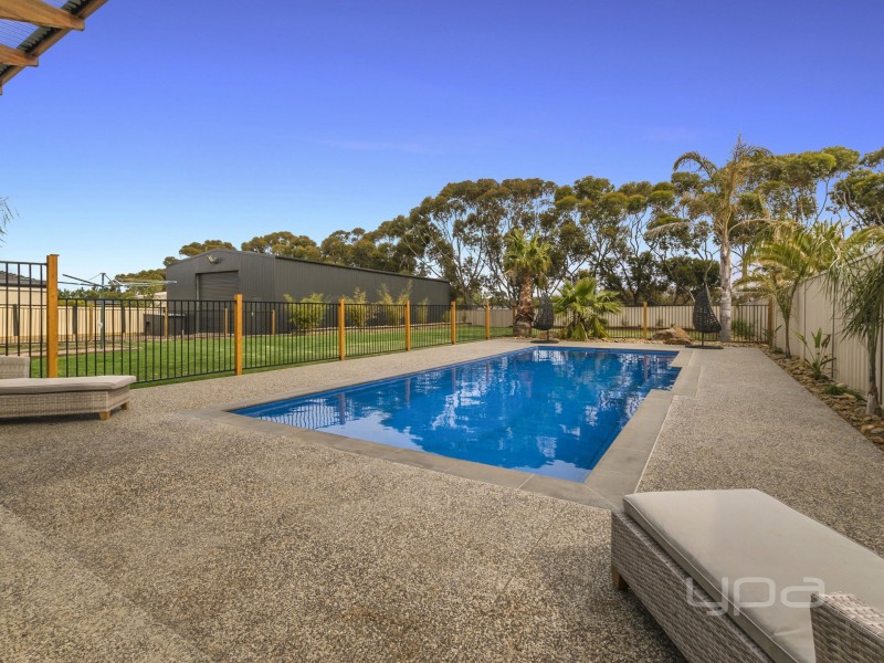 39 Highfield Way, Kurunjang VIC 3337