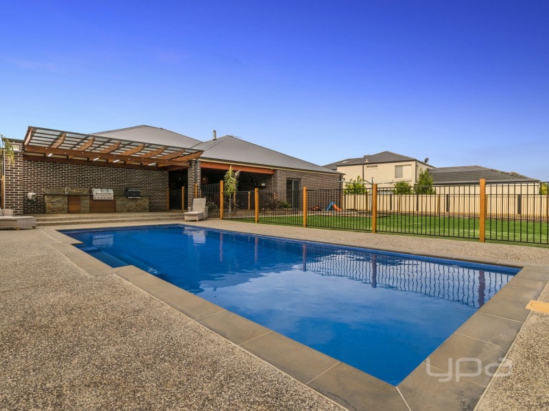 39 Highfield Way, Kurunjang VIC 3337