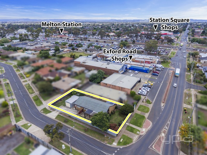 21 Exford Road, Melton South VIC 3338
