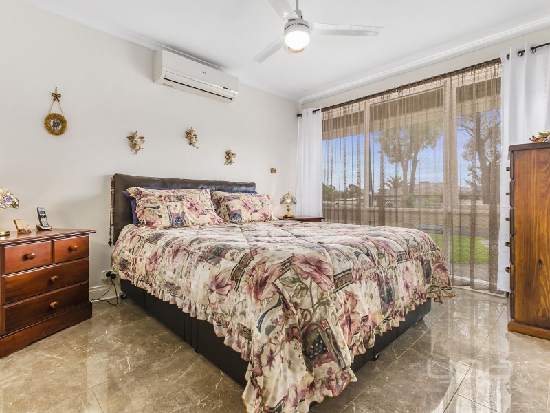 7 Rothesay Place, Melton West VIC 3337