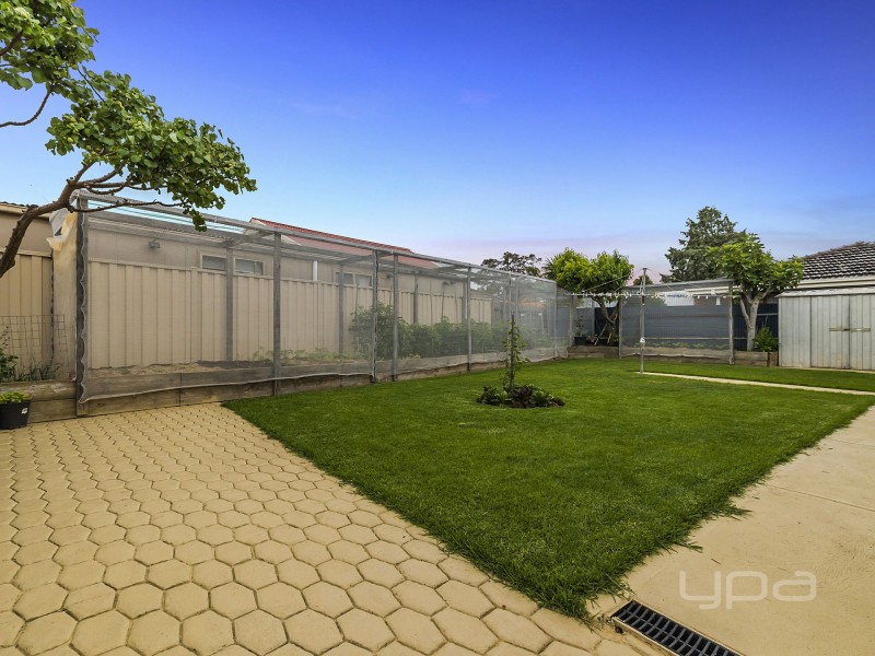 7 Rothesay Place, Melton West VIC 3337