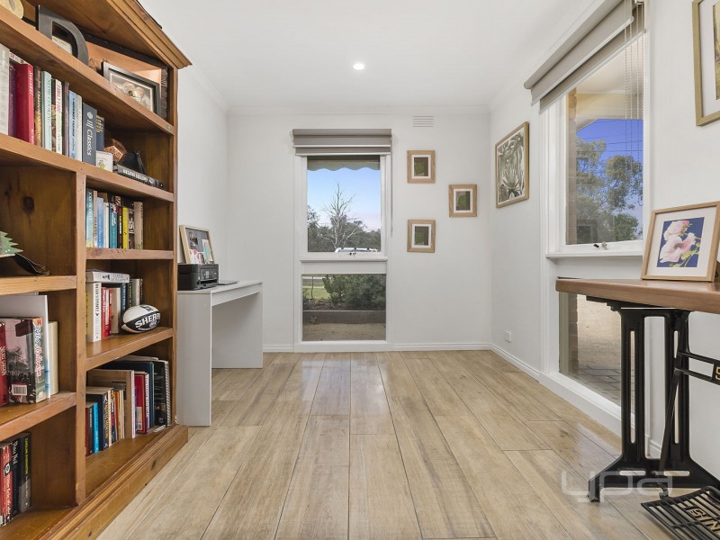 31 Tamar Drive, Melton South VIC 3338