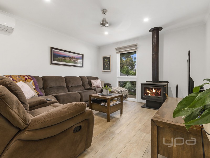 31 Tamar Drive, Melton South VIC 3338