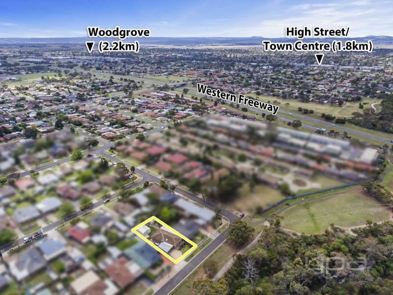 31 Tamar Drive, Melton South VIC 3338