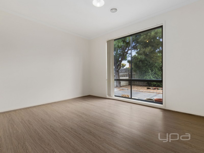 37 Fairhaven Boulevard, Melton West VIC 3337