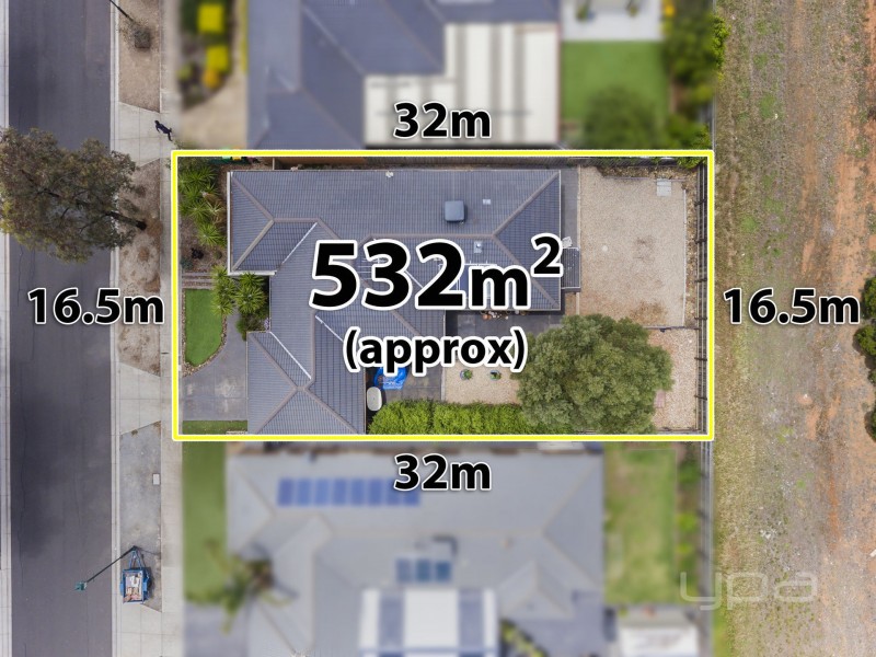 37 Fairhaven Boulevard, Melton West VIC 3337