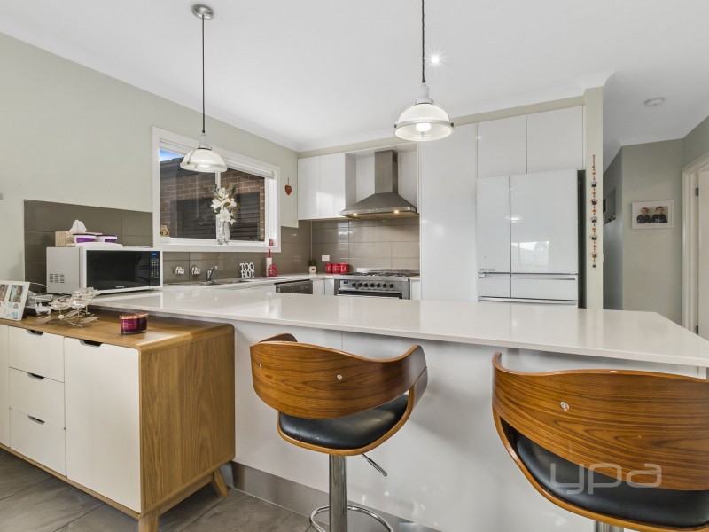 61 Turpentine Road, Brookfield VIC 3338