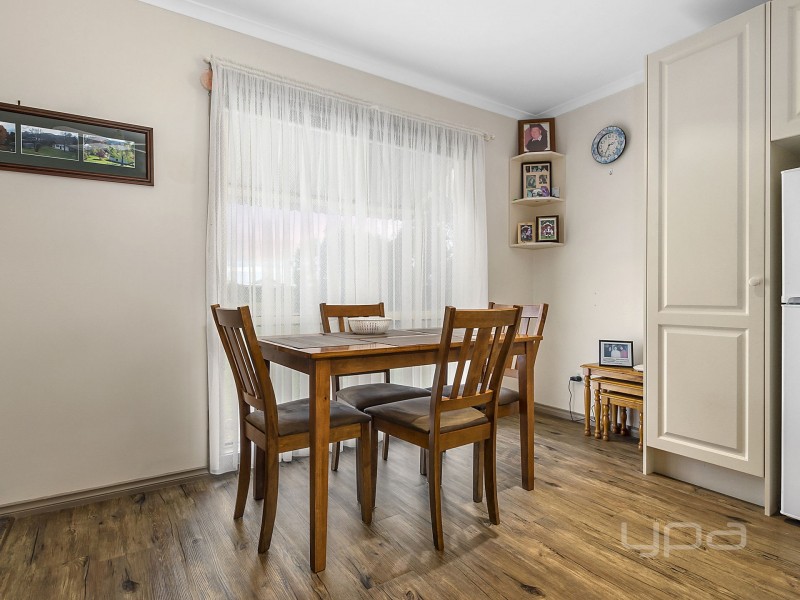 18 Hammond Circuit, Hopetoun Park VIC 3340