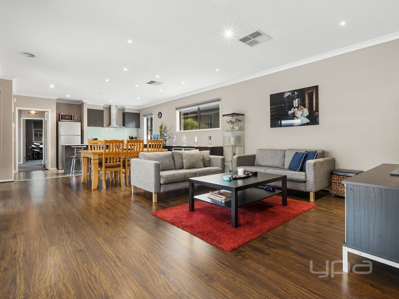 12 Magpie Street, Brookfield VIC 3338