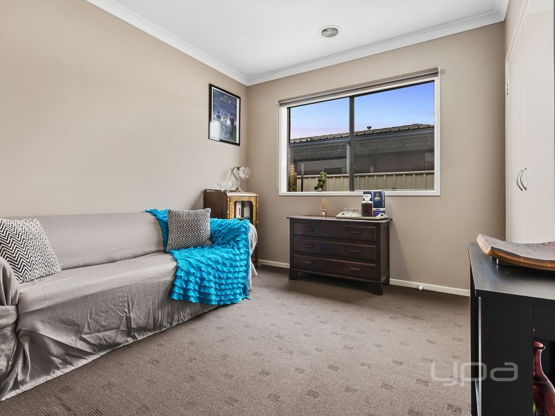 12 Magpie Street, Brookfield VIC 3338