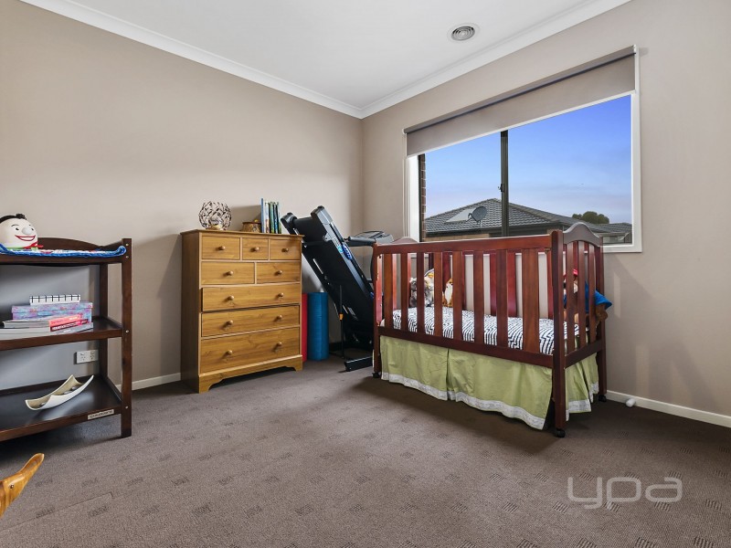 12 Magpie Street, Brookfield VIC 3338