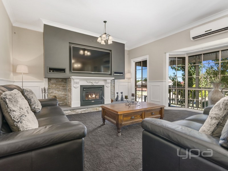 17 Benjamin Court, Kurunjang VIC 3337