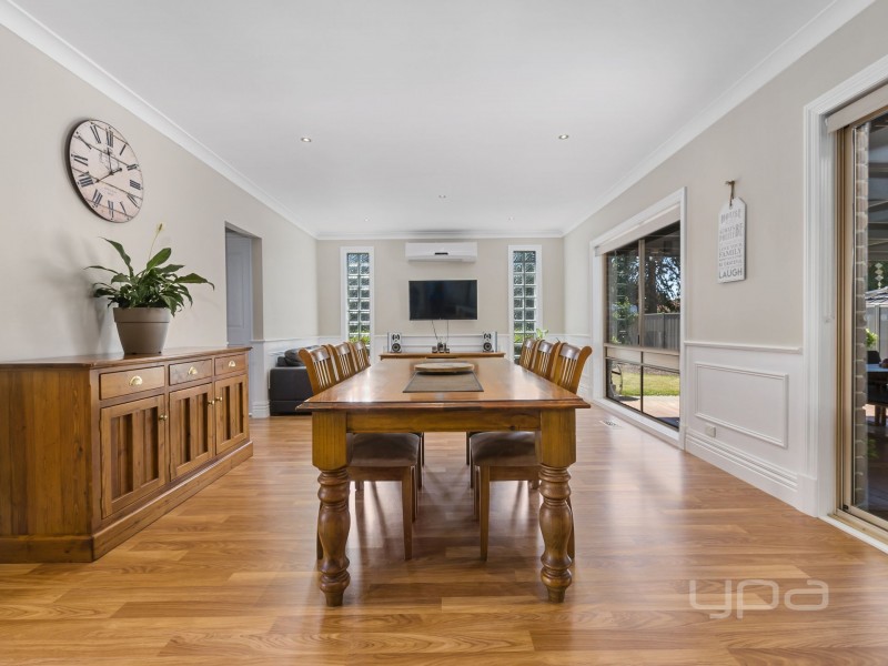 17 Benjamin Court, Kurunjang VIC 3337