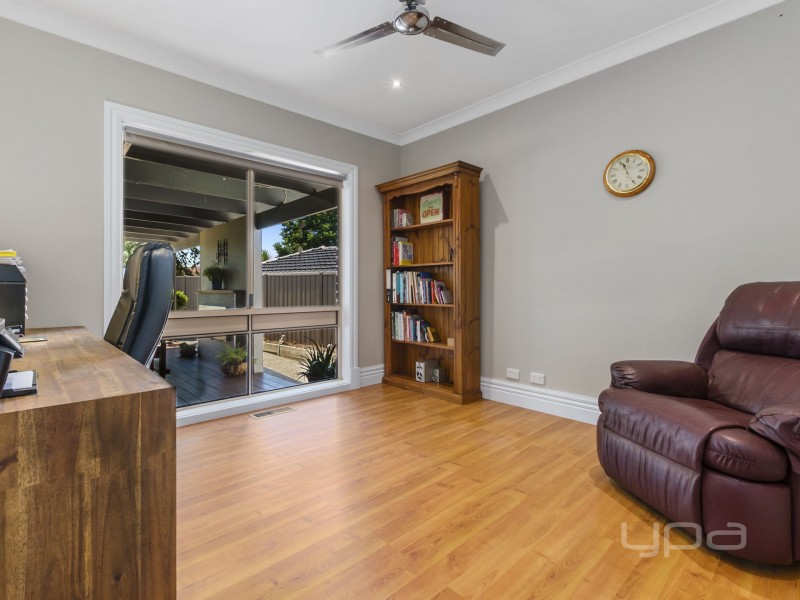 17 Benjamin Court, Kurunjang VIC 3337