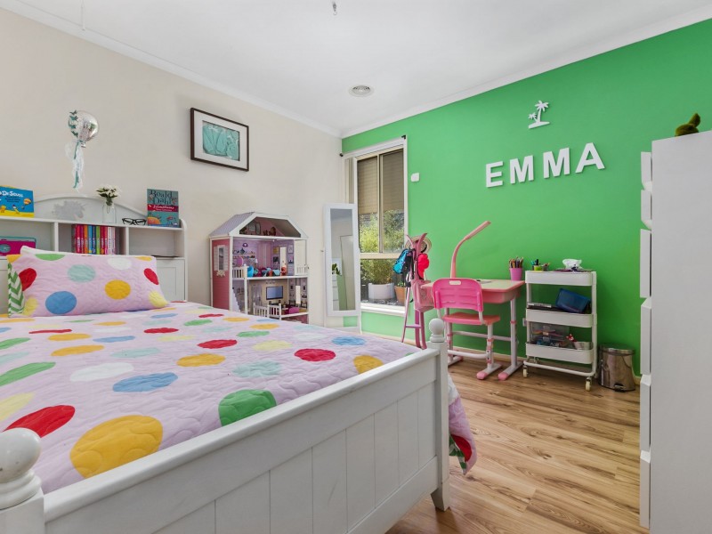 16 Shandeau Boardwalk, Melton West VIC 3337