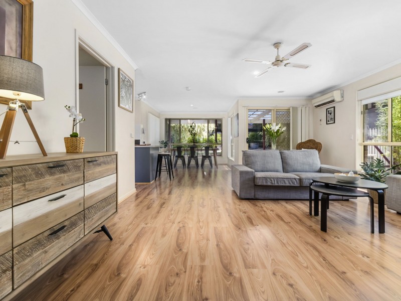 16 Shandeau Boardwalk, Melton West VIC 3337