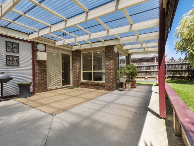 16 Shandeau Boardwalk, Melton West VIC 3337