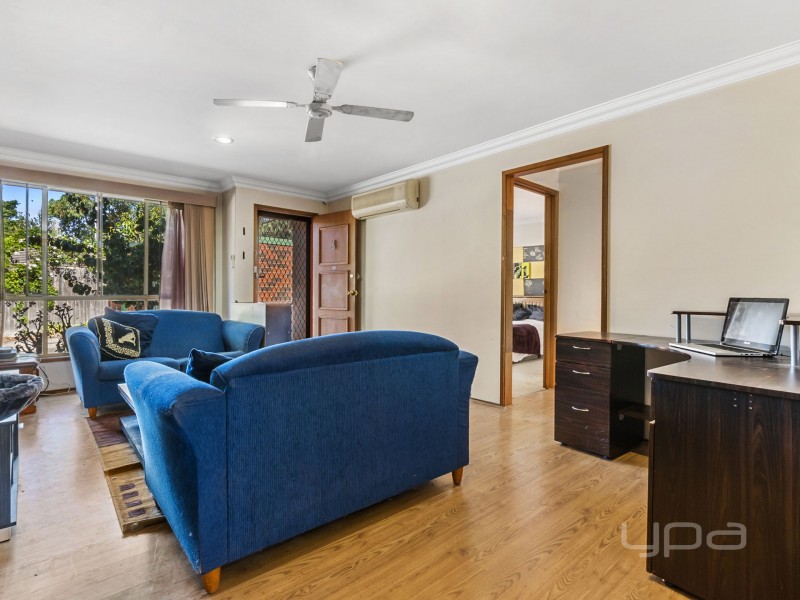 4/23 Dominic Parade, Melton VIC 3337