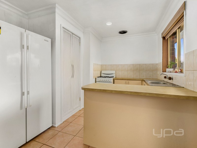 4/23 Dominic Parade, Melton VIC 3337