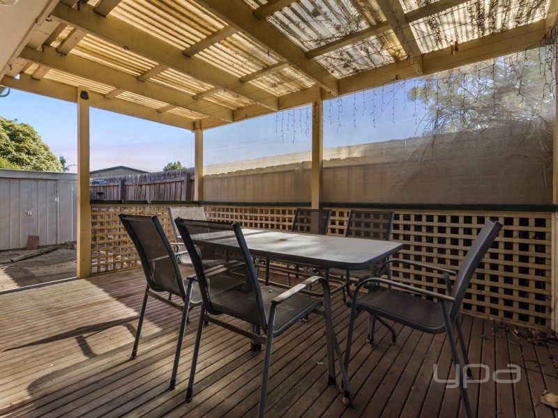 4/23 Dominic Parade, Melton VIC 3337