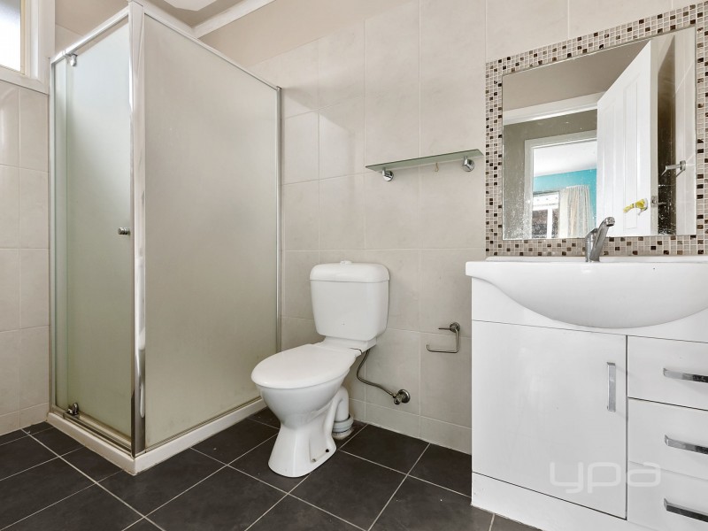 1/36 Laming Road, Deer Park VIC 3023