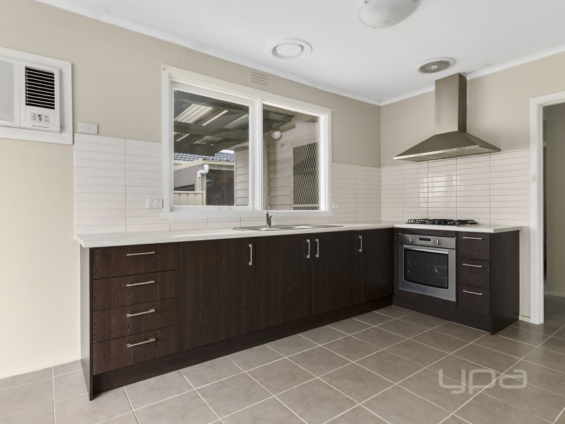 1/36 Laming Road, Deer Park VIC 3023