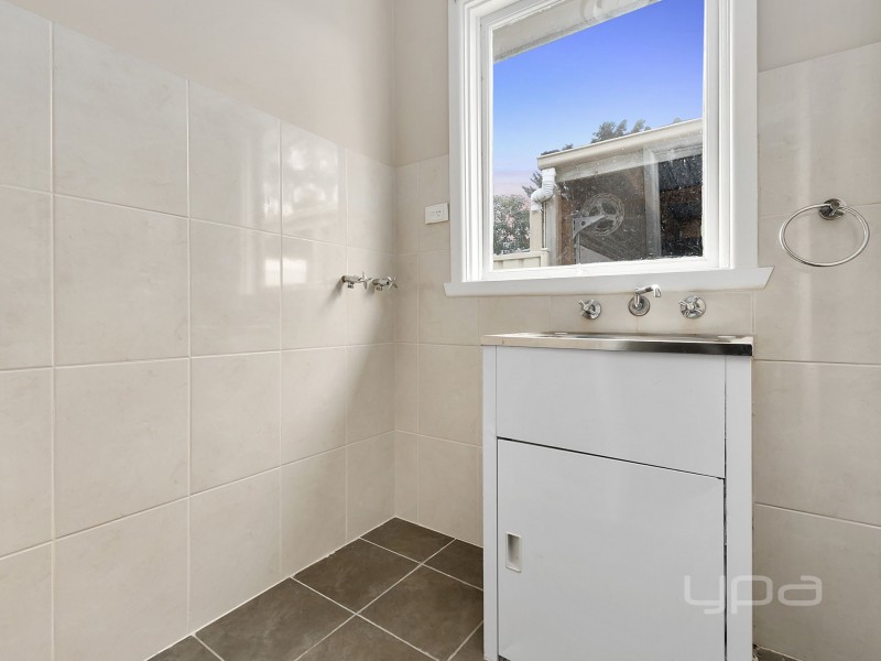 1/36 Laming Road, Deer Park VIC 3023