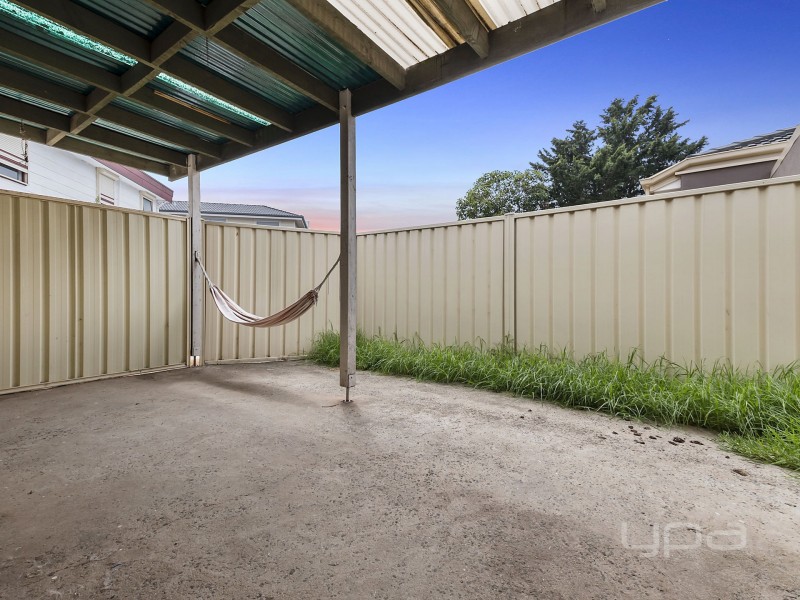 1/36 Laming Road, Deer Park VIC 3023