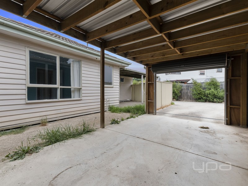 1/36 Laming Road, Deer Park VIC 3023